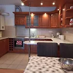Apartment Peppy & Pool Balatonfured