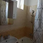 Peppy & Pool Apartment