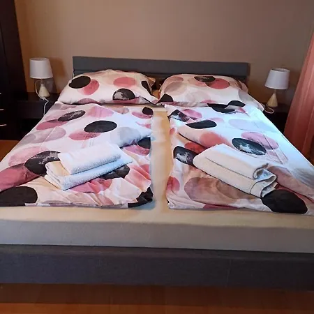 Peppy & Pool Daire Balatonfüred